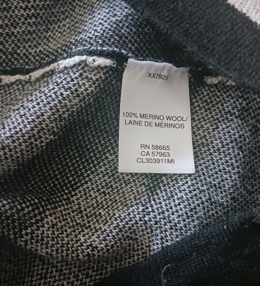 Classiques Entier Stylish Black and White Women's Wool Sweater NWT - Picture 9 of 13